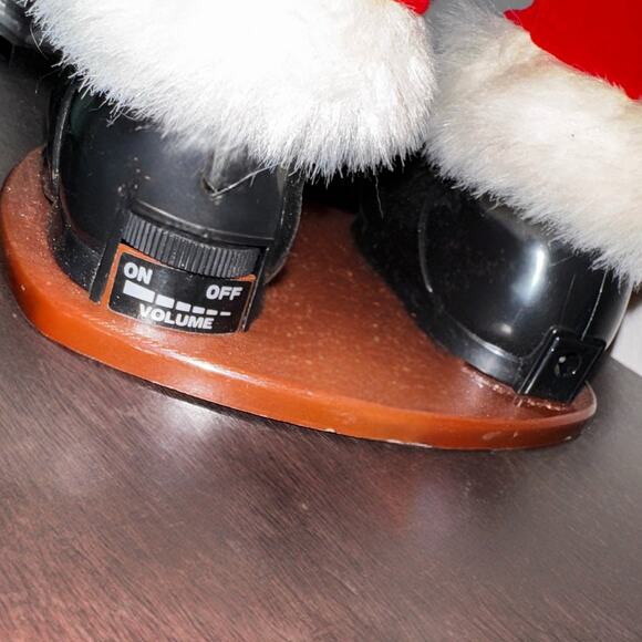 1998 Animated Santa Claus | Holiday Creations | Vintage Christmas Decor - Picture 12 of 12